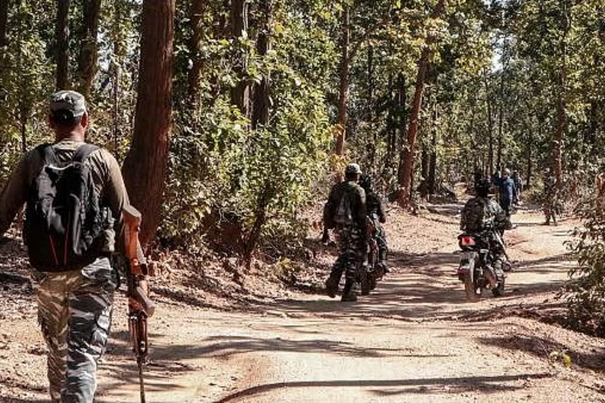 Jharkhand Encounter: Two Maoists, One CRPF Jawan Killed Blog image